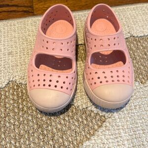 Native shoes Mary Jane’s